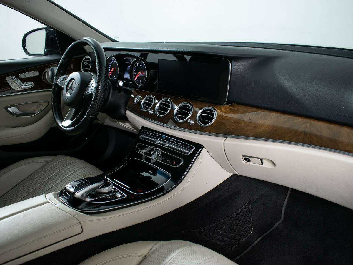 Mercedes-Benz E-Класс 300, 2017 - 129 604 км. | Фото №7