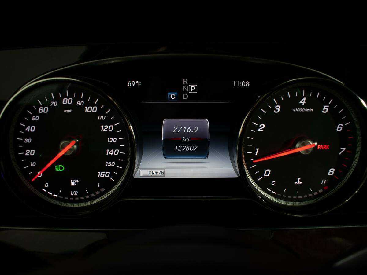 Mercedes-Benz E-Класс 300, 2017 Фото №9