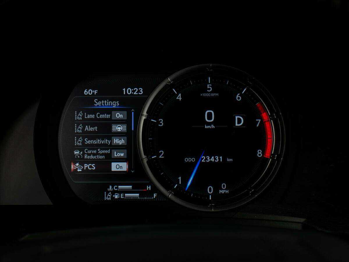 Lexus IS 350, 2021 Фото №9