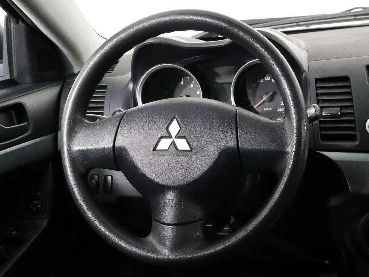 Mitsubishi Lancer, 2011 Фото №11