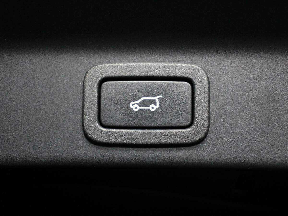 Jaguar F-Pace, 2017 Фото №13