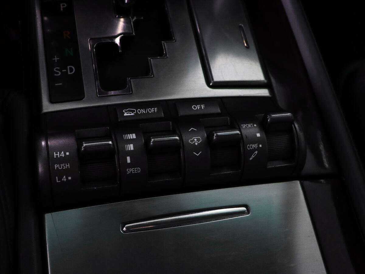 Lexus LX 570, 2008 Фото №23