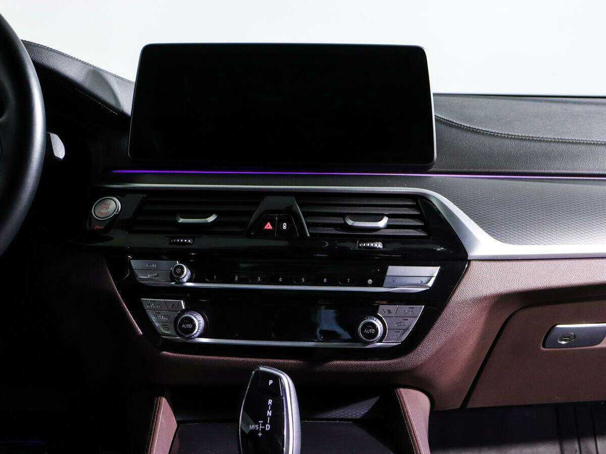 BMW 6 серии Gran Turismo 620d, 2022 Фото №13