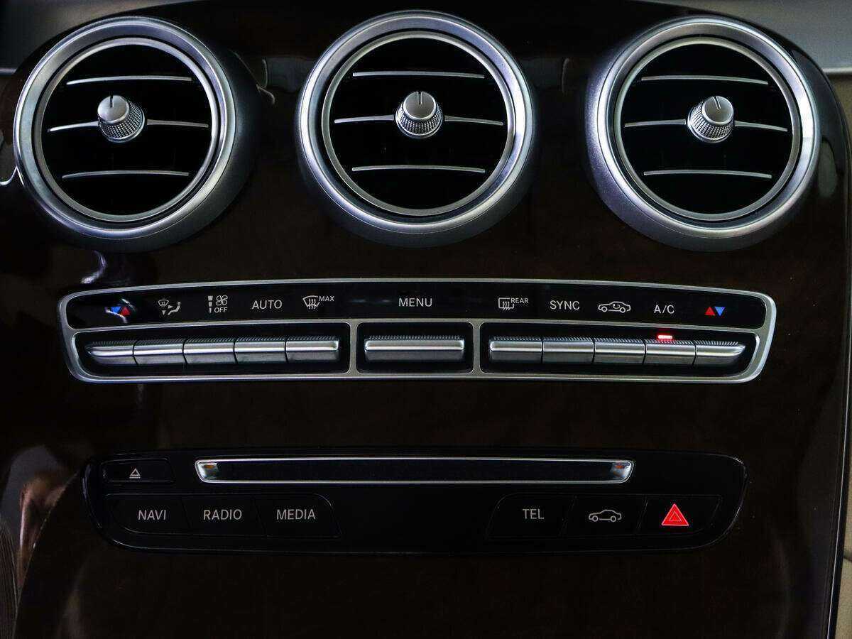 Mercedes-Benz GLC 250, 2015 Фото №18