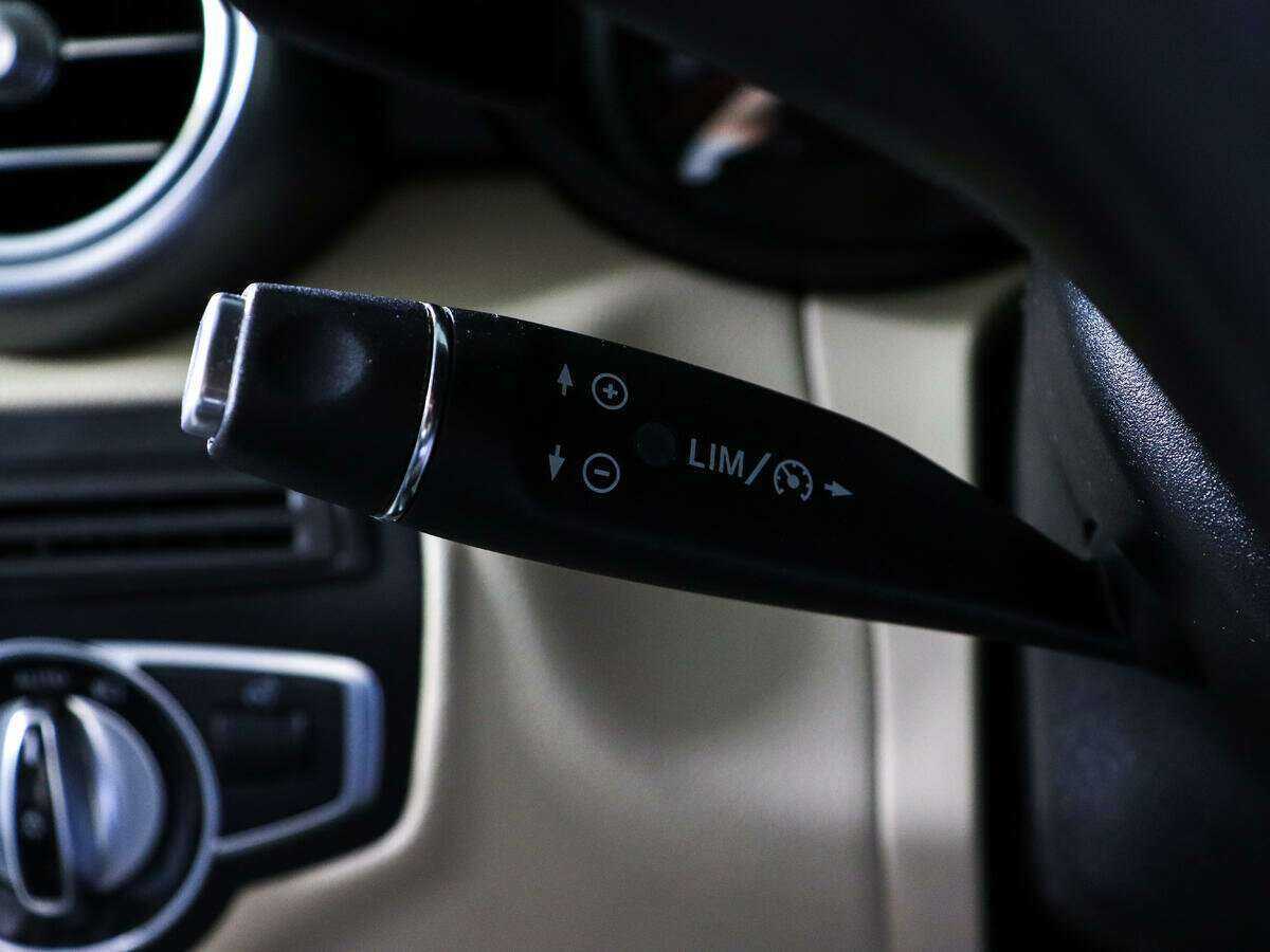 Mercedes-Benz GLC 250, 2015 Фото №22