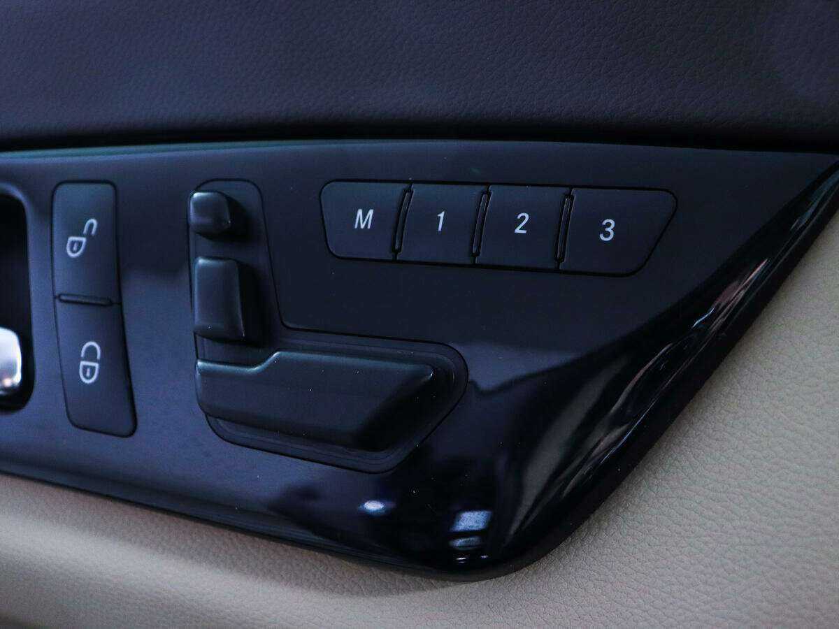 Mercedes-Benz CLS 350, 2013 Фото №19