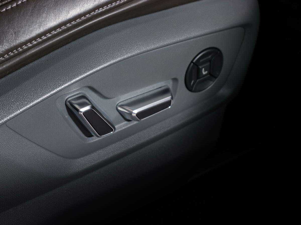 Audi Q8 55 TFSI, 2019 Фото №17