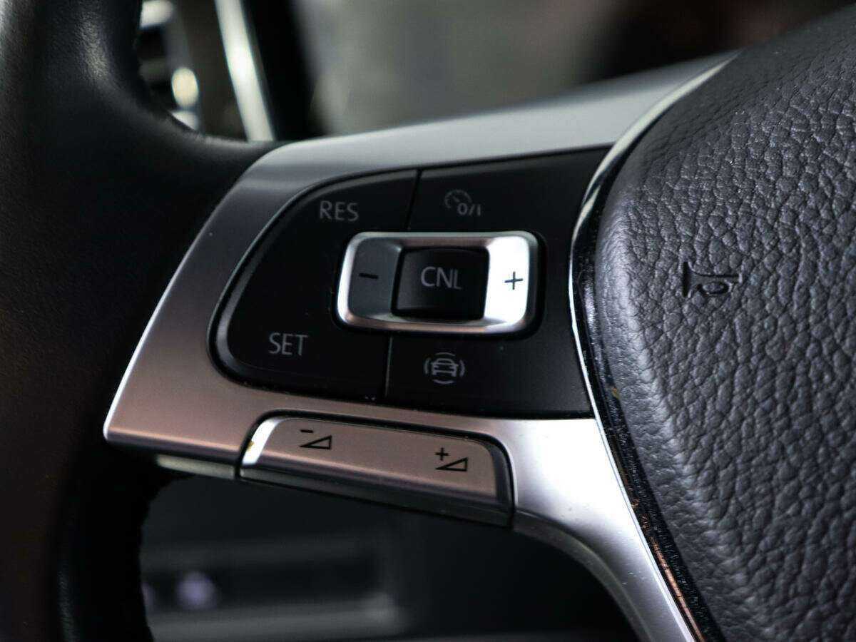 Volkswagen Touareg, 2020 Фото №20