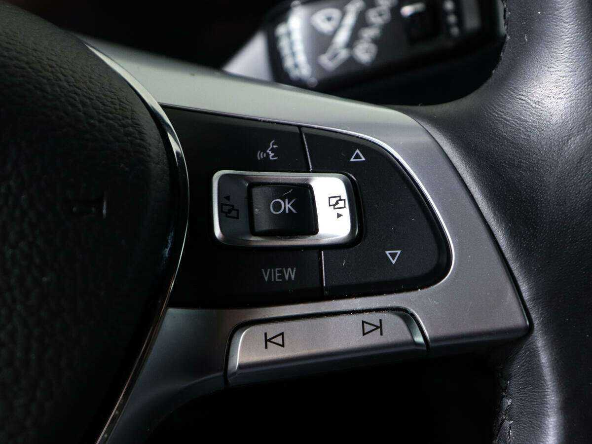 Volkswagen Touareg, 2020 Фото №21