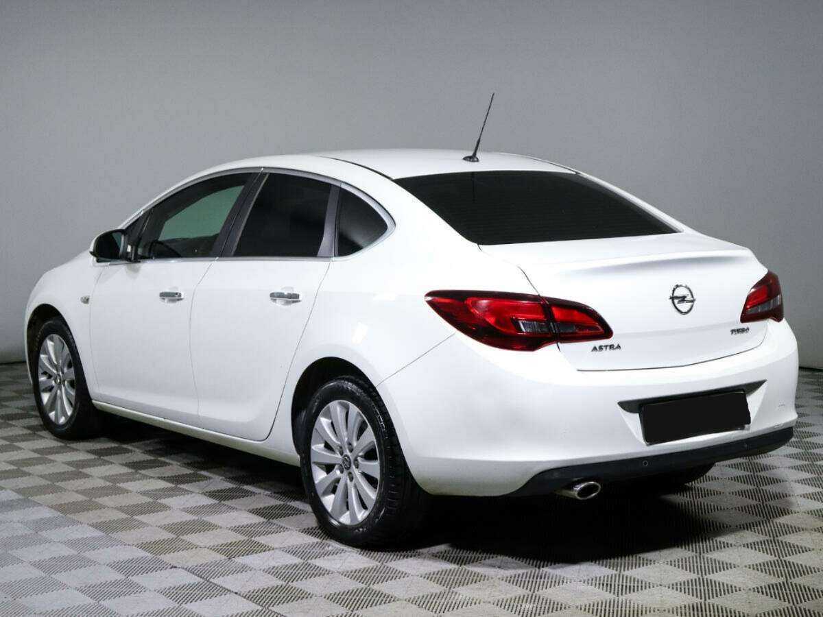Opel Astra, 2013 - 98 000 км. | Фото №7