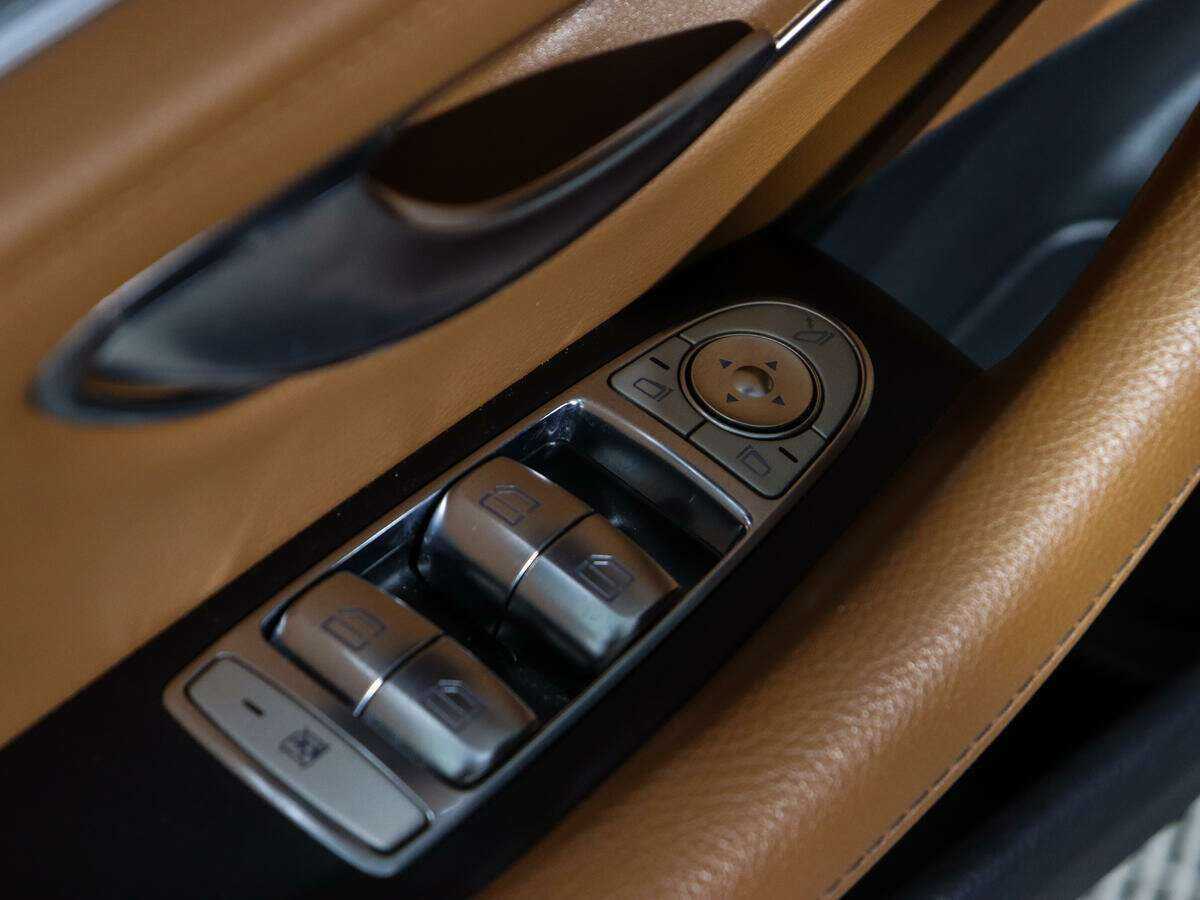 Mercedes-Benz E-Класс 400 d, 2019 Фото №18