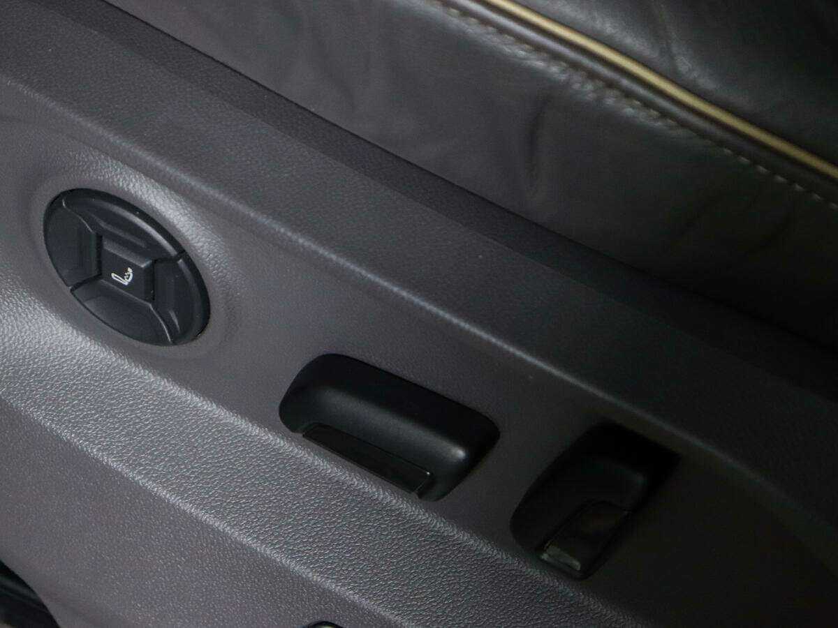 Volkswagen Touareg, 2018 Фото №22