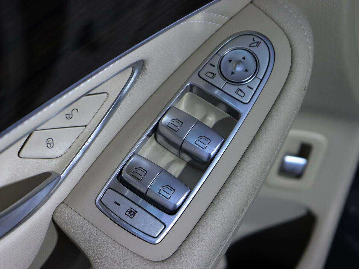 Mercedes-Benz GLC 300, 2016 Фото №18