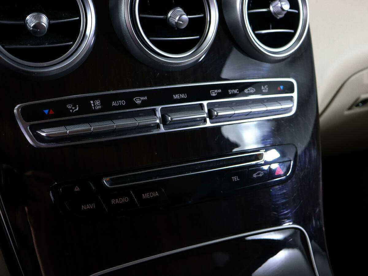 Mercedes-Benz GLC 300, 2016 Фото №25