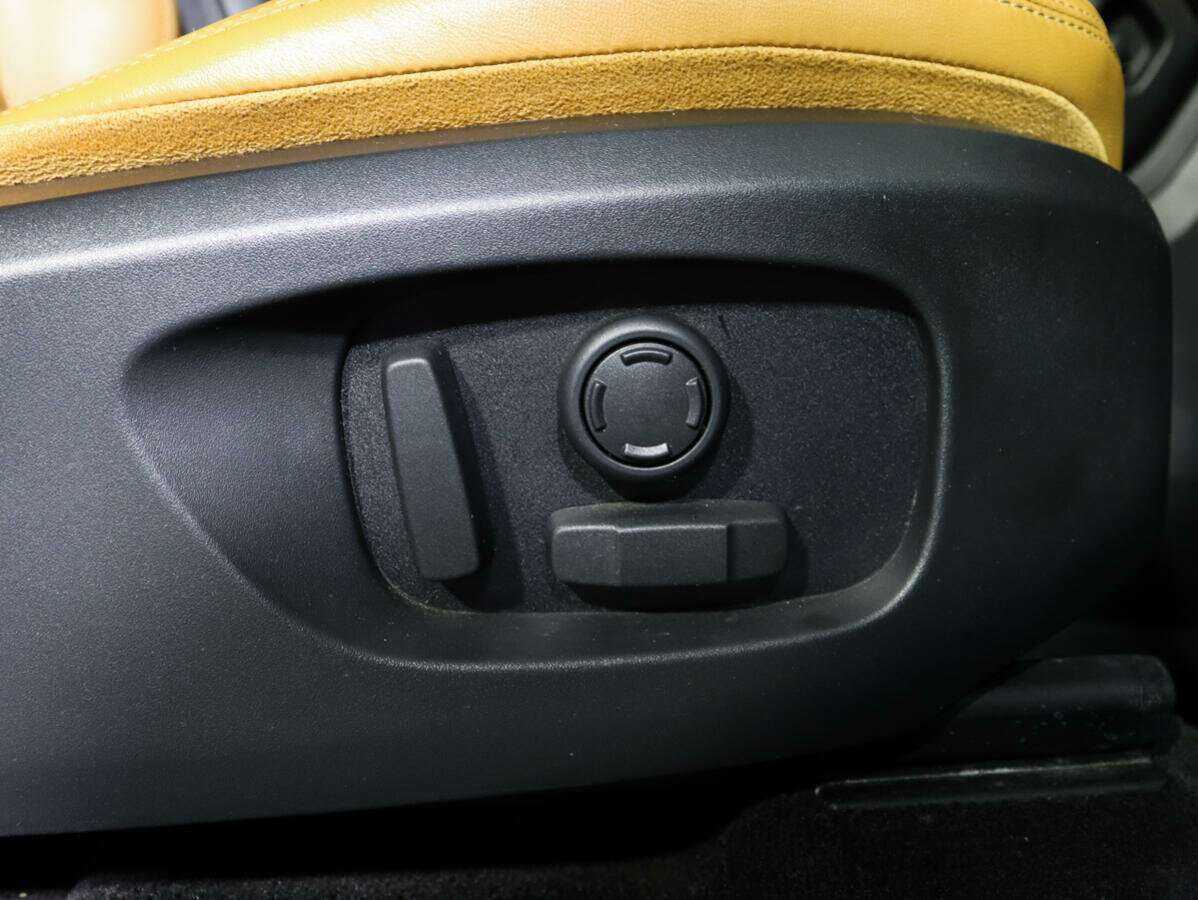 Land Rover Discovery Sport, 2018 Фото №16