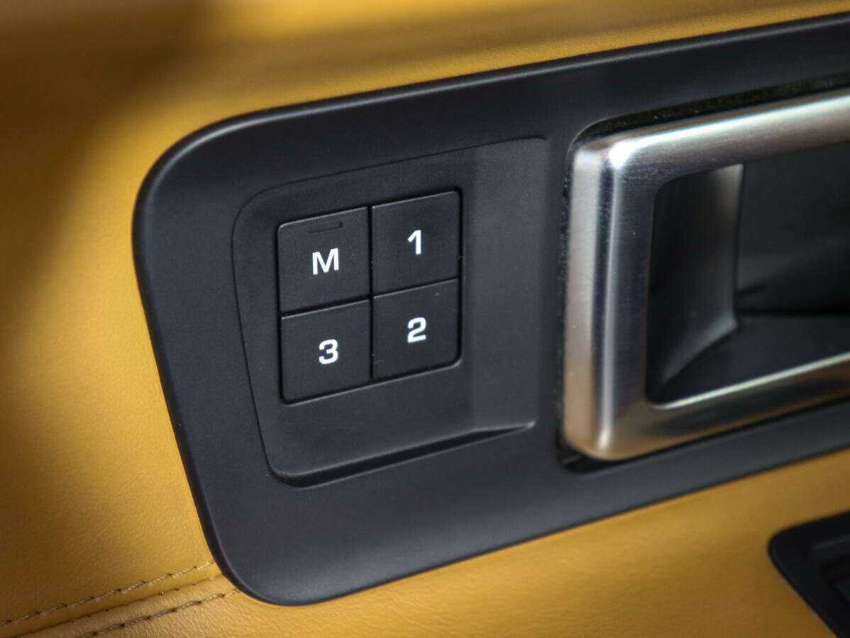 Land Rover Discovery Sport, 2018 Фото №19