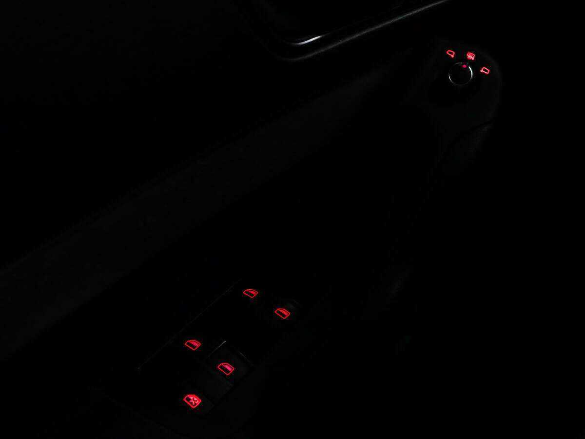 Audi A6, 2011 Фото №16