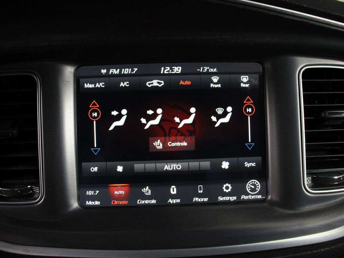 Dodge Charger SRT, 2020 Фото №30