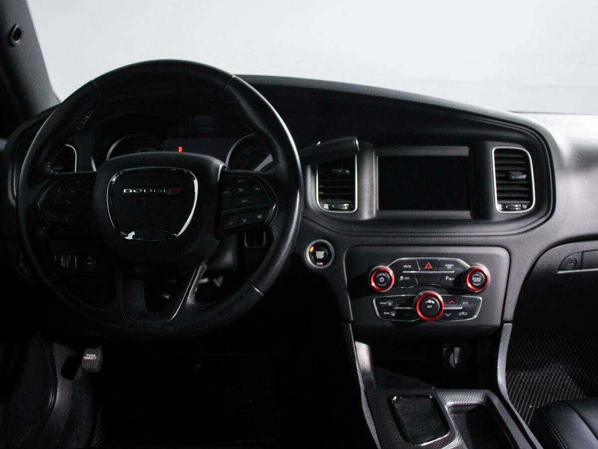 Dodge Charger, 2019 Фото №11