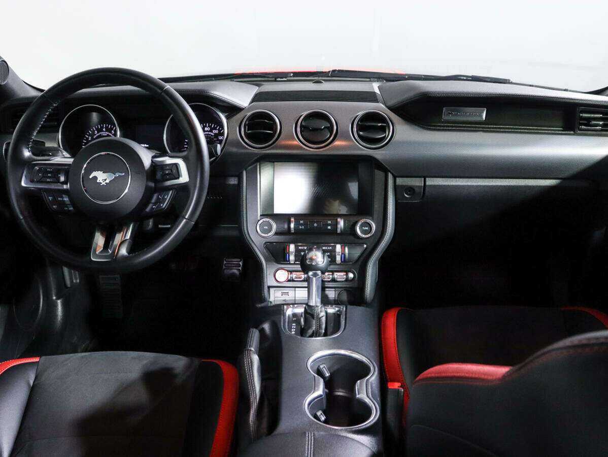 Ford Mustang, 2021 Фото №12