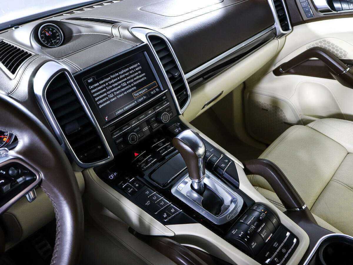 Porsche Cayenne S, 2015 Фото №18