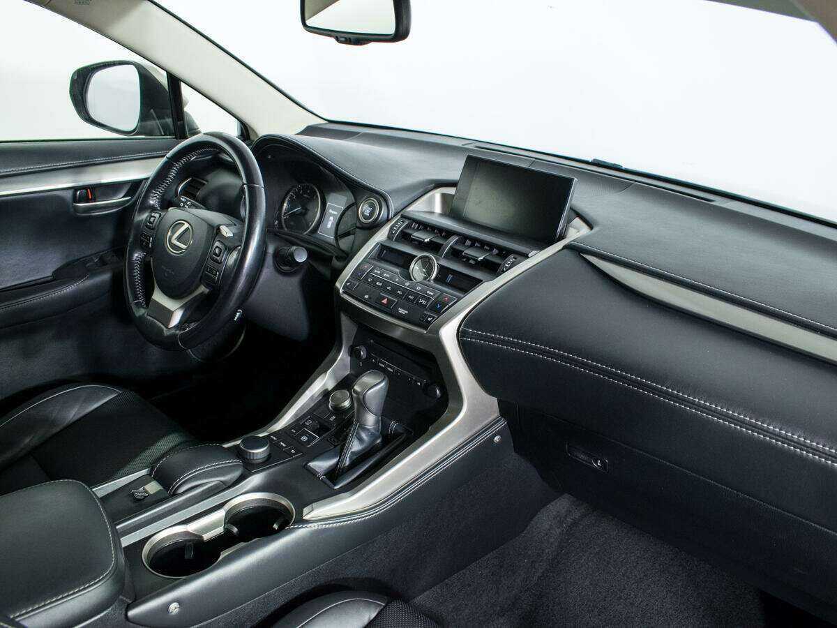 Lexus NX 200t, 2015 Фото №9