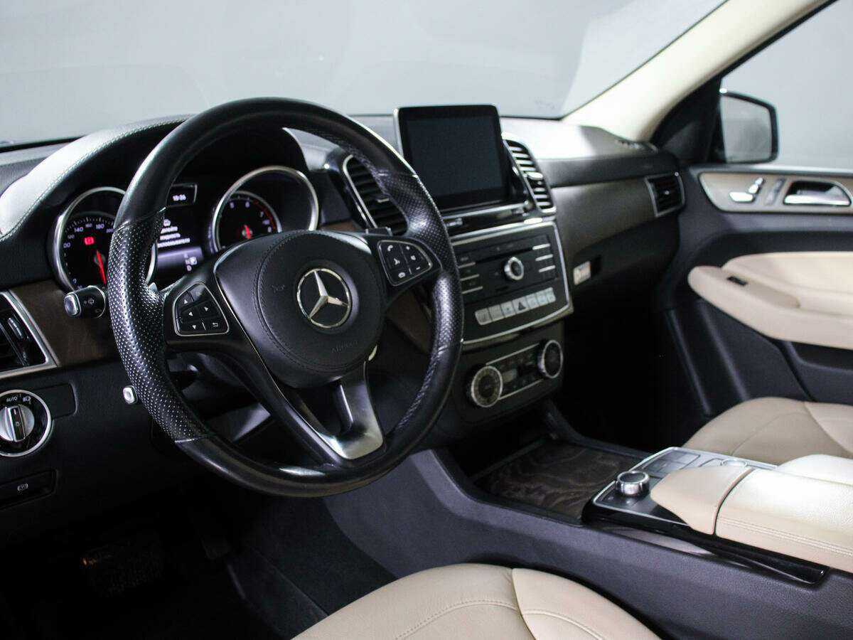 Mercedes-Benz GLS 400, 2016 Фото №12