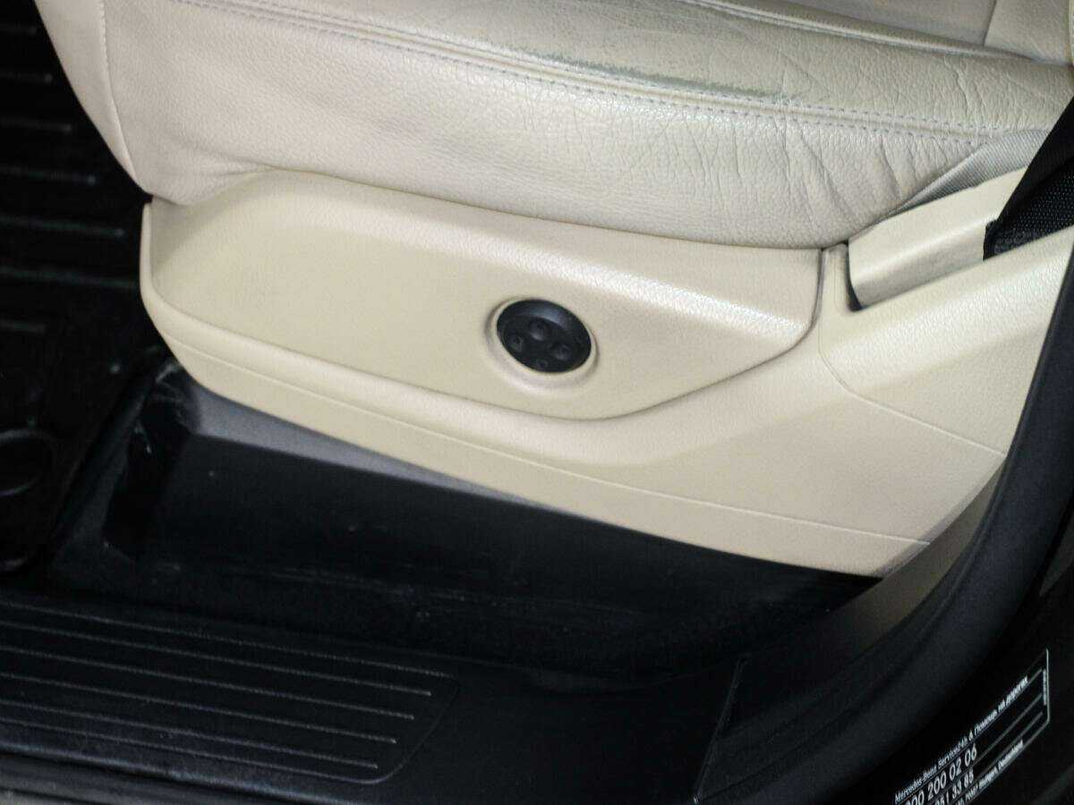 Mercedes-Benz GLS 400, 2016 Фото №21