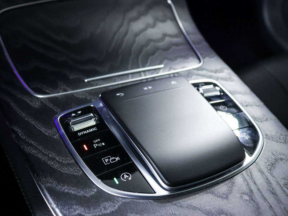 Mercedes-Benz E-Класс 200, 2021 Фото №16