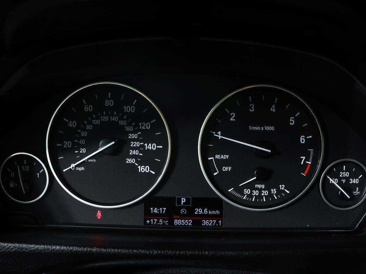 BMW 3 серии 320i, 2016 - 88 948 км. | Фото №8