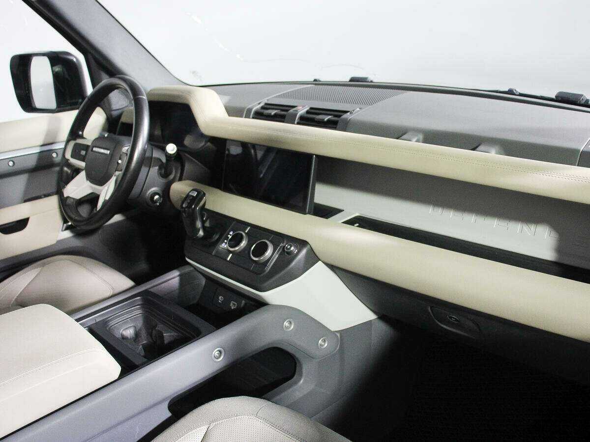 Land Rover Defender 110, 2020 - 117 950 км. | Фото №8
