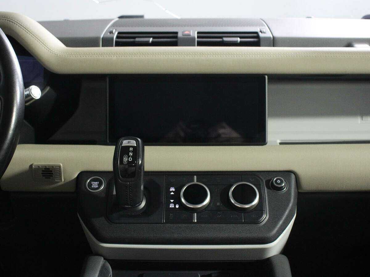Land Rover Defender 110, 2020 Фото №12