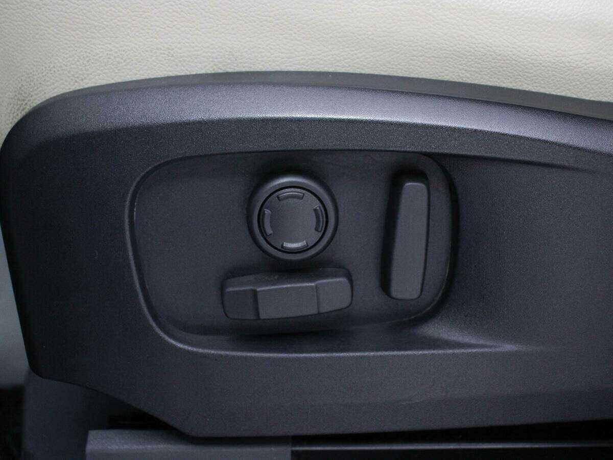 Land Rover Defender 110, 2020 Фото №20