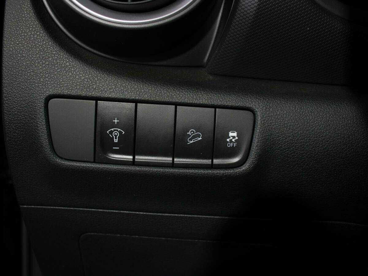 Hyundai Kona, 2021 Фото №14