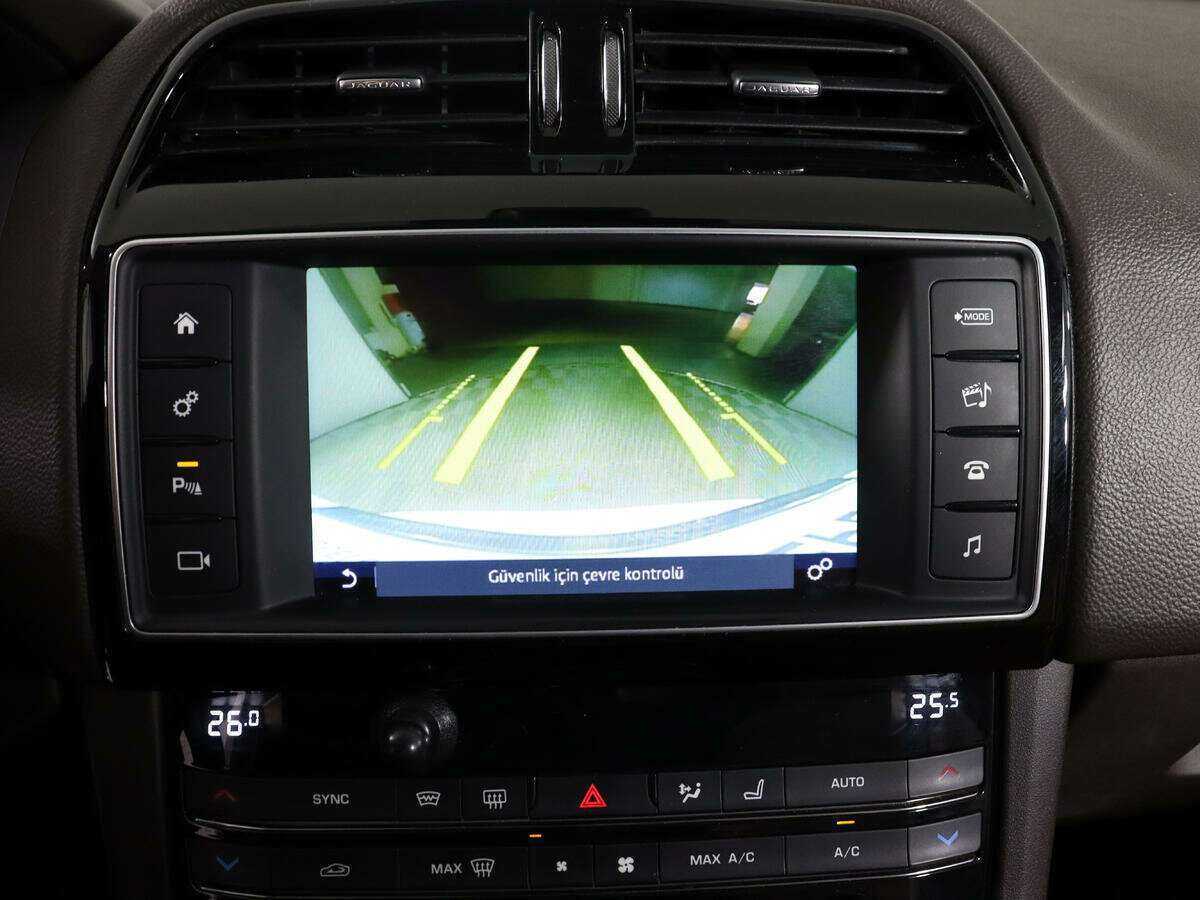 Jaguar F-Pace, 2017 Фото №34