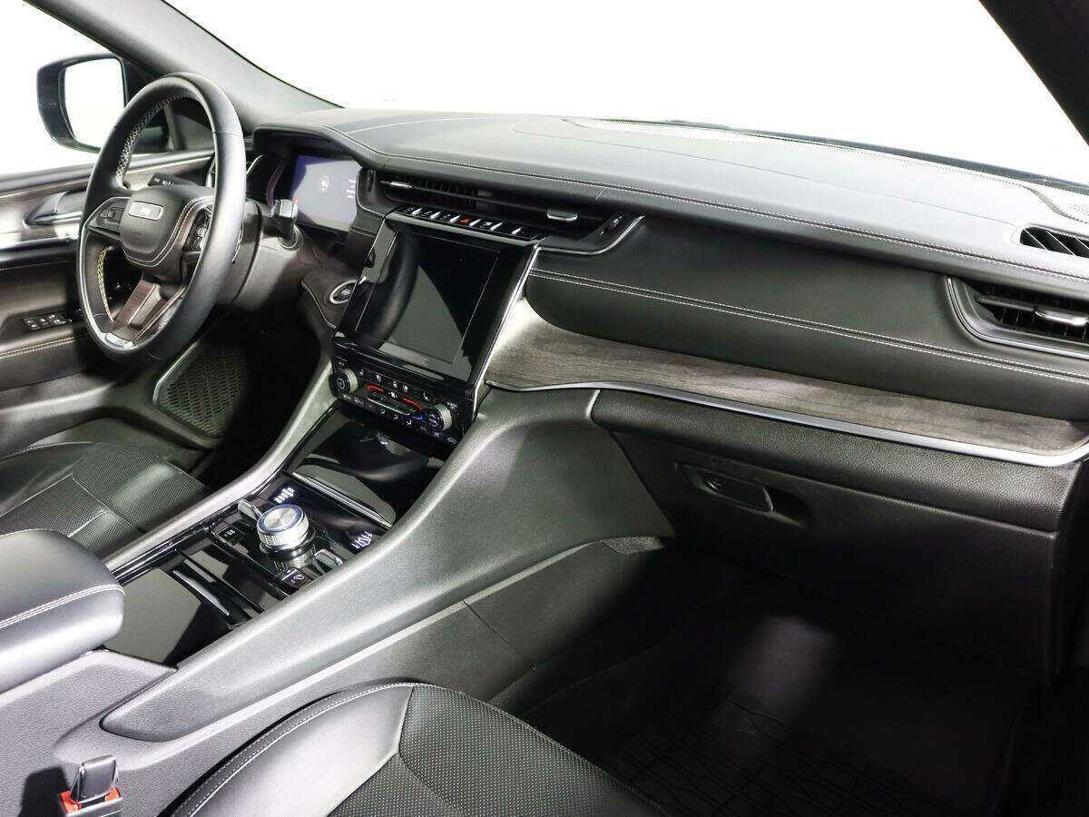 Jeep Grand Cherokee, 2022 - 22 299 км. | Фото №6