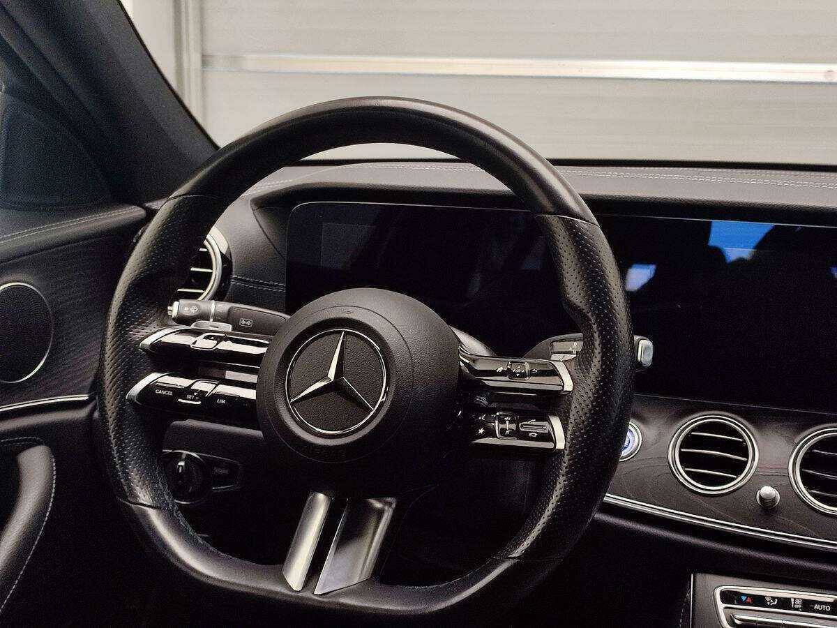 Mercedes-Benz E-Класс 200, 2020 Фото №10