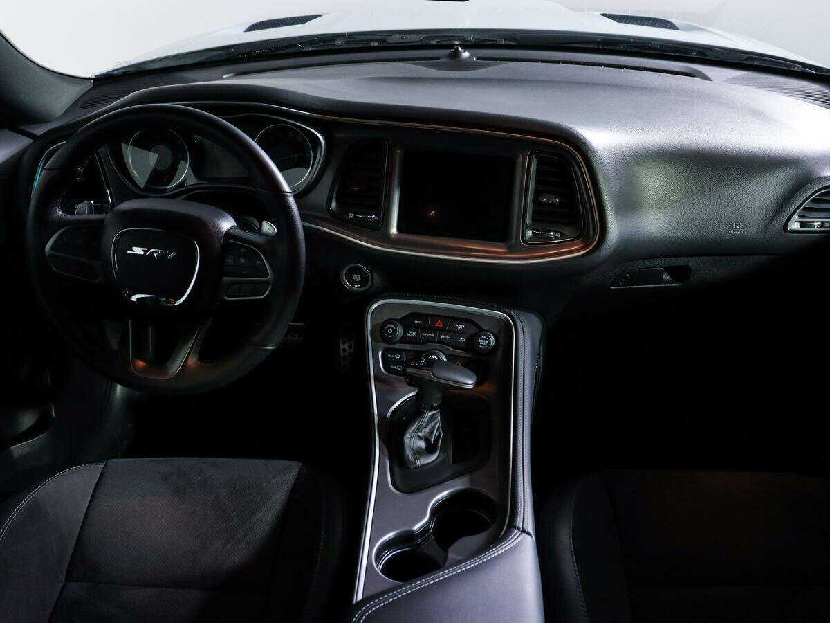 Dodge Challenger R__T, 2021 Фото №11