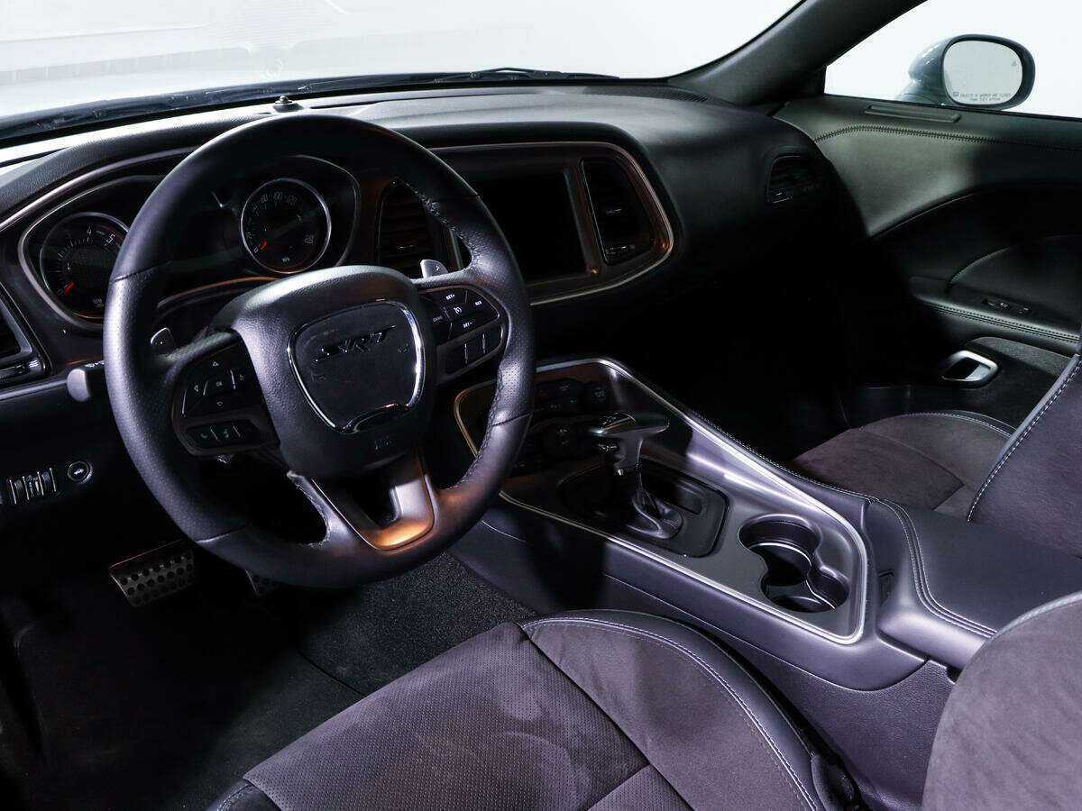 Dodge Challenger R__T, 2021 Фото №13