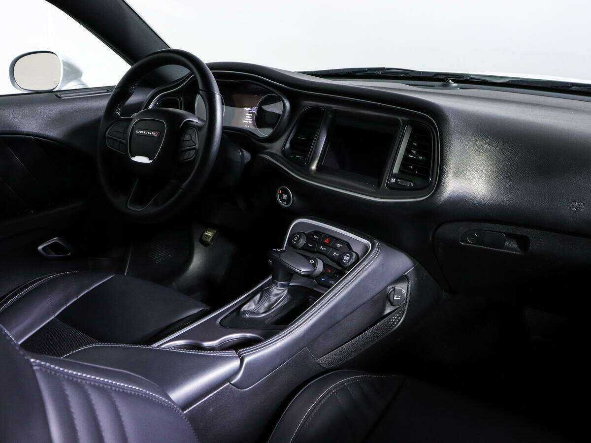 Dodge Challenger, 2022 - 2 560 км. | Фото №7