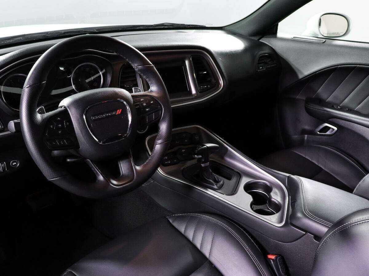 Dodge Challenger, 2022 Фото №12