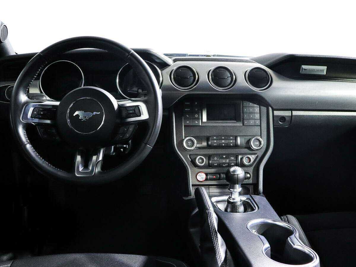 Ford Mustang, 2022 Фото №12