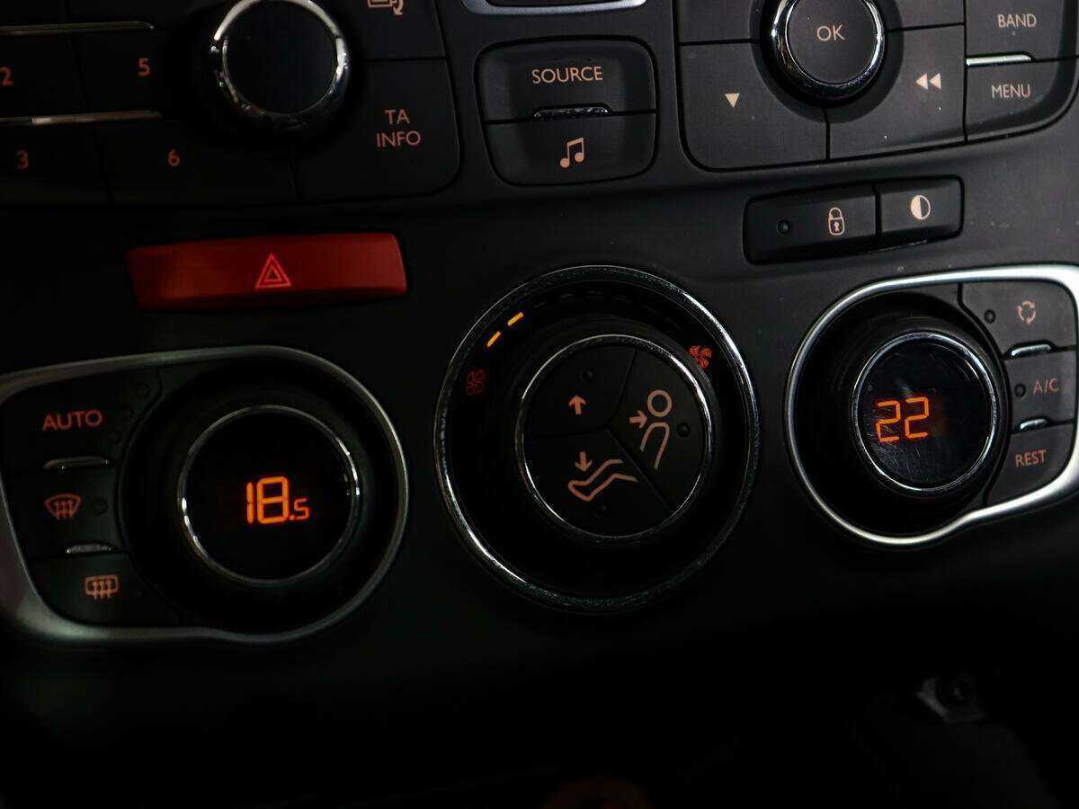 Citroen C4, 2011 Фото №15