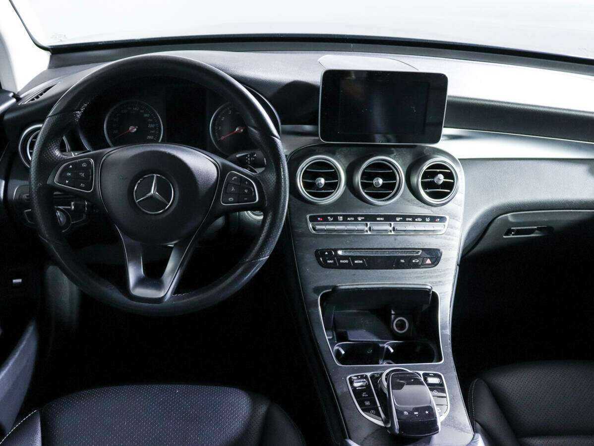 Mercedes-Benz GLC 250, 2017 Фото №10