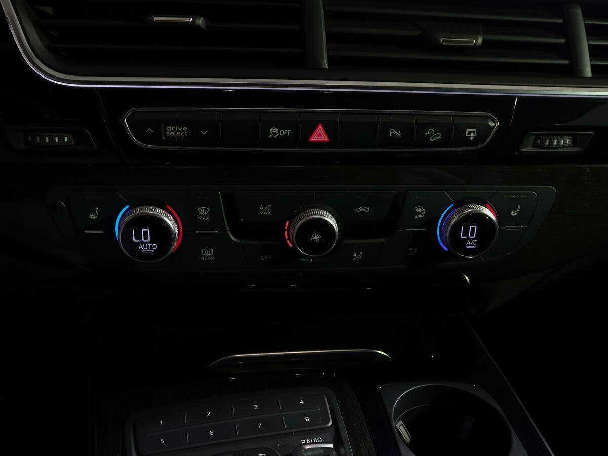 Audi Q7, 2016 Фото №20