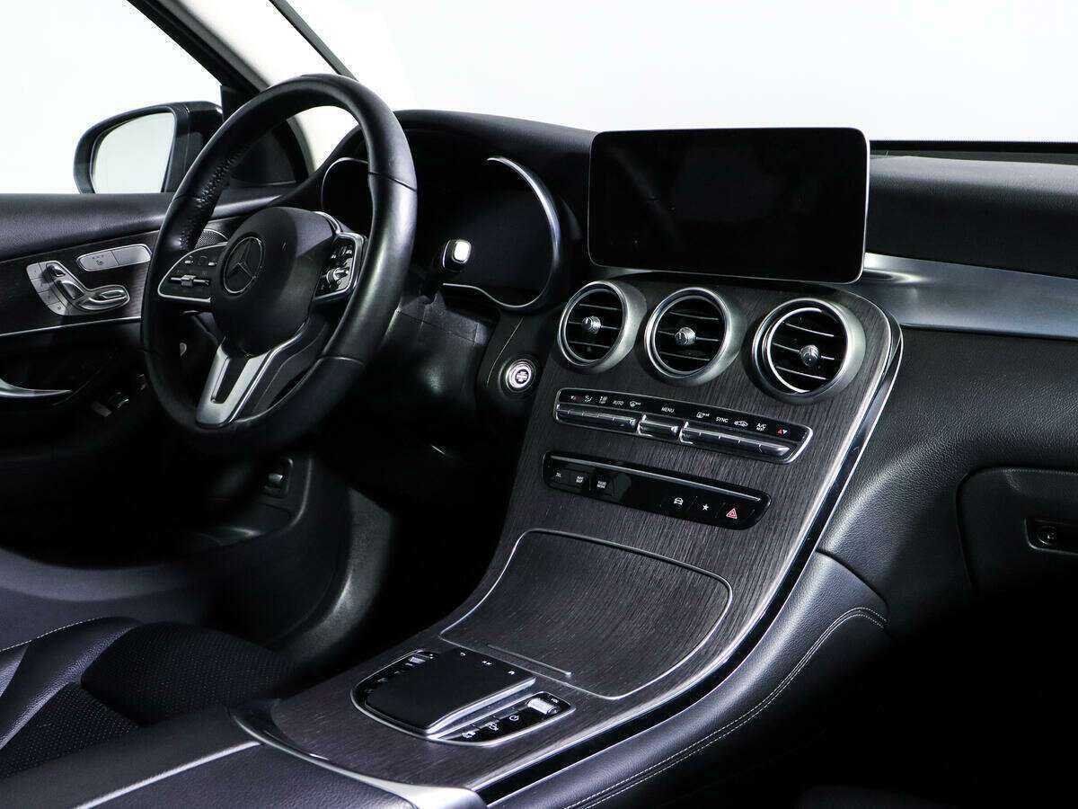 Mercedes-Benz GLC 300, 2019 - 81 130 км. | Фото №7