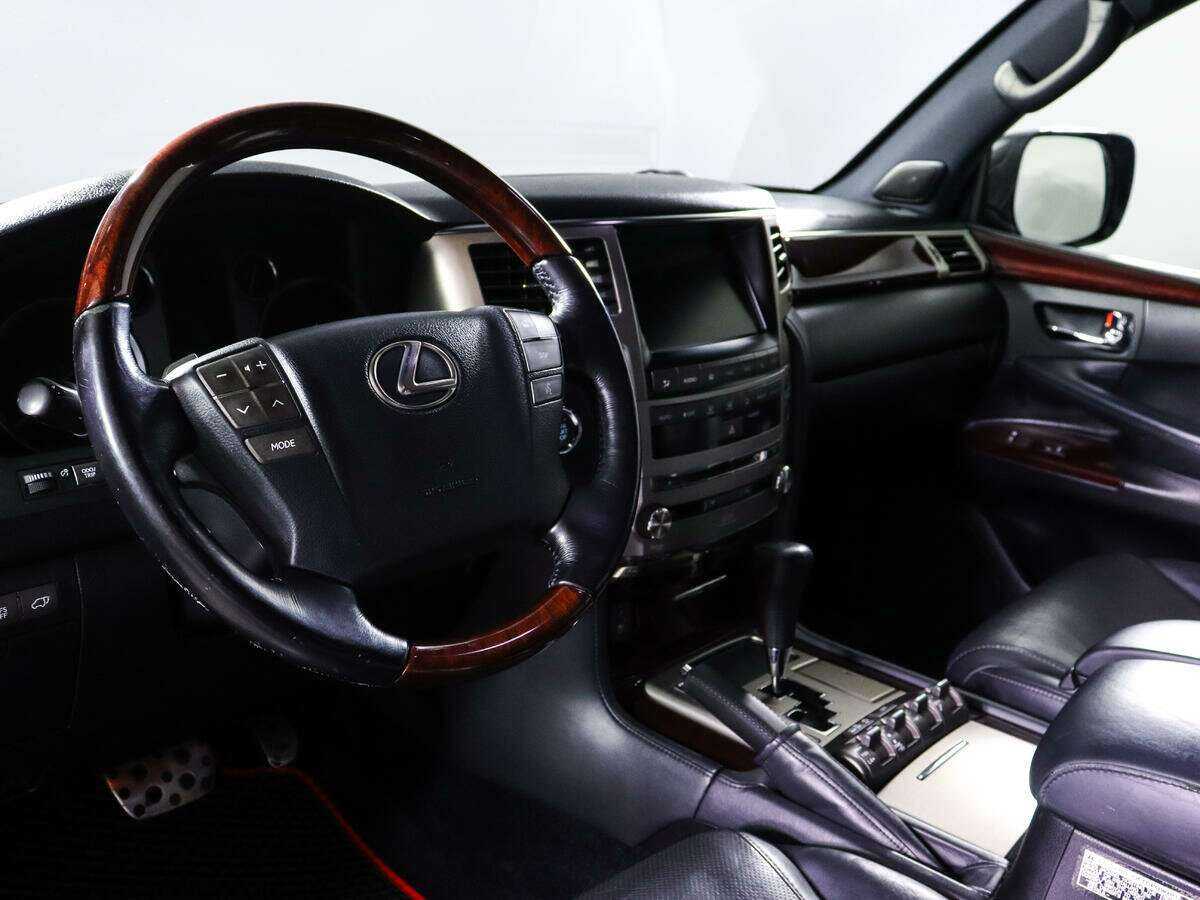 Lexus LX 570, 2015 Фото №10