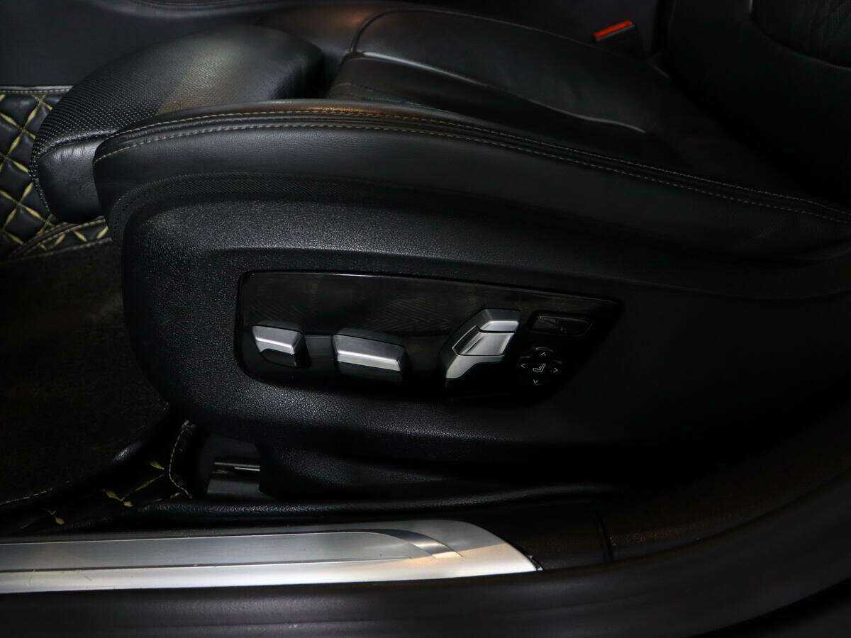 BMW 7 серии 750d xDrive, 2018 Фото №16