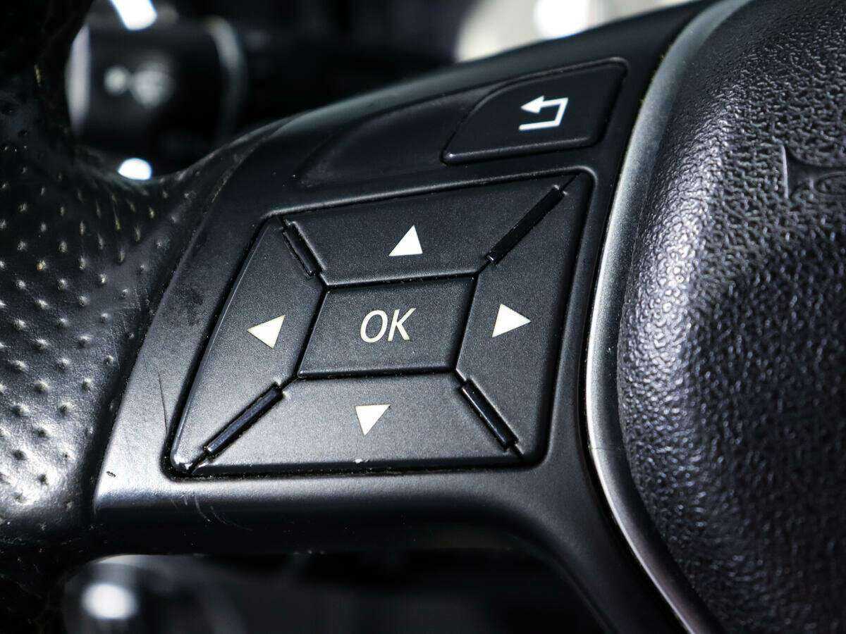 Mercedes-Benz GLA 250, 2015 Фото №18