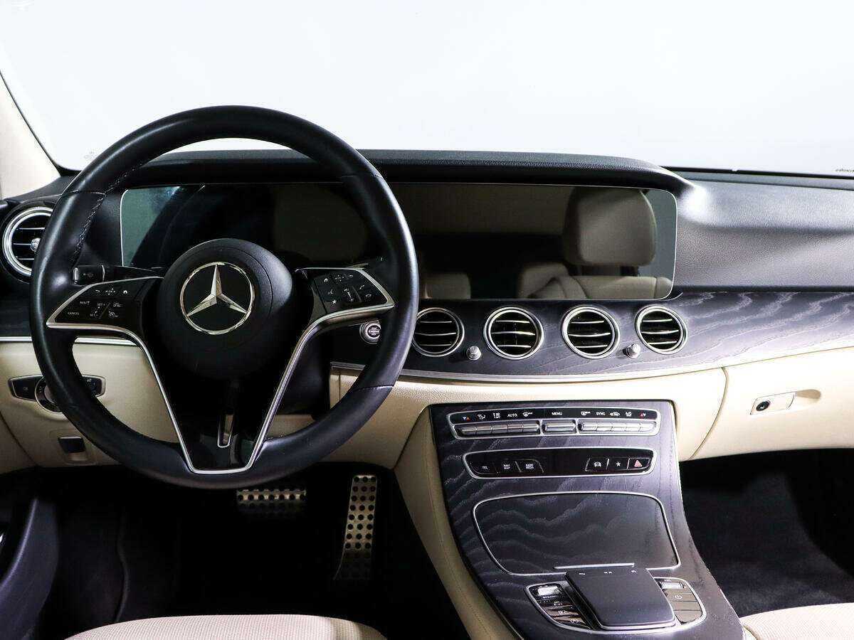Mercedes-Benz E-Класс 200, 2021 Фото №11